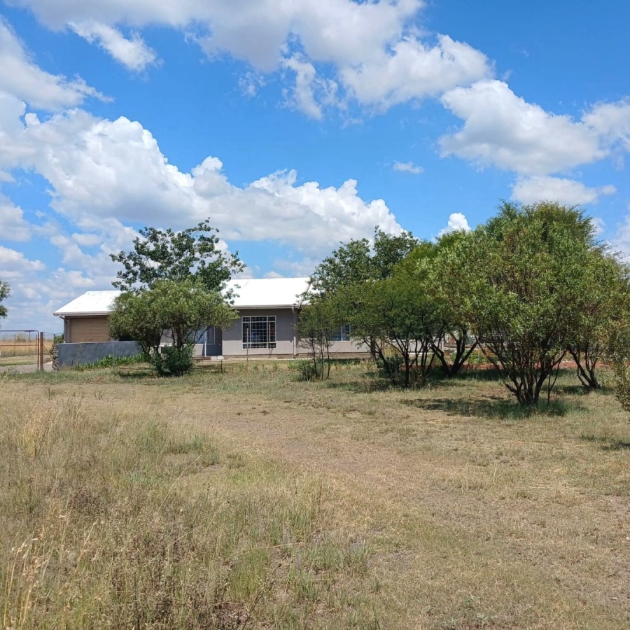 Commercial Property for Sale in Roodewal Free State